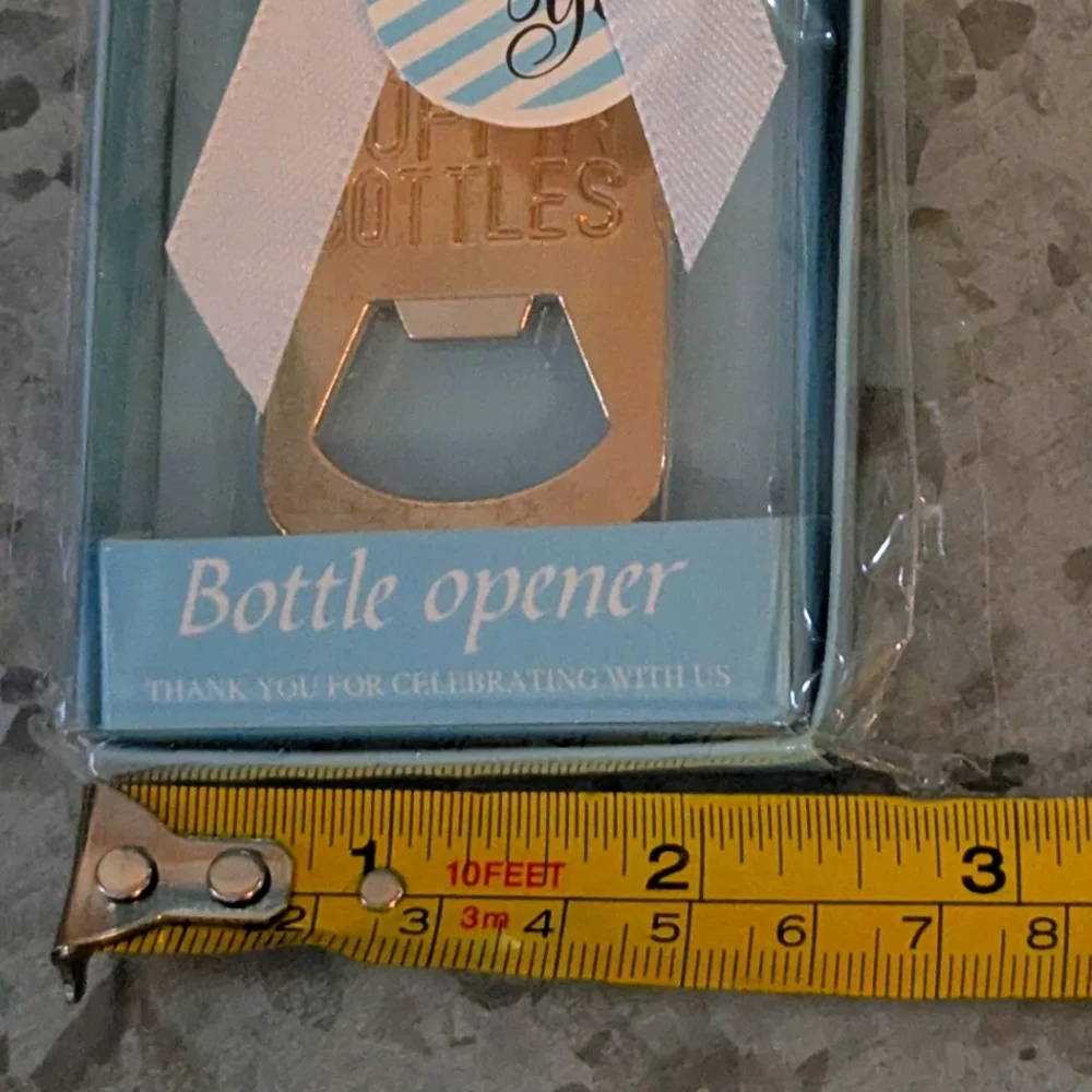 New NIP Gold Bottle Shaped Party Bottle Opener 